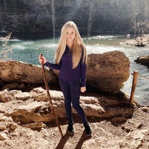 Meet your Posher, Bailey